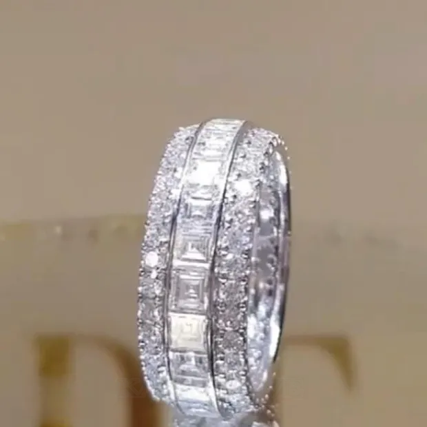Bague de fiançailles en argent 925 avec diamant blanc taille princesse