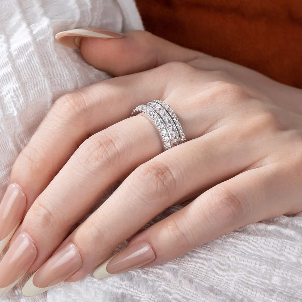 Bague de fiançailles en argent 925 avec diamant blanc taille princesse