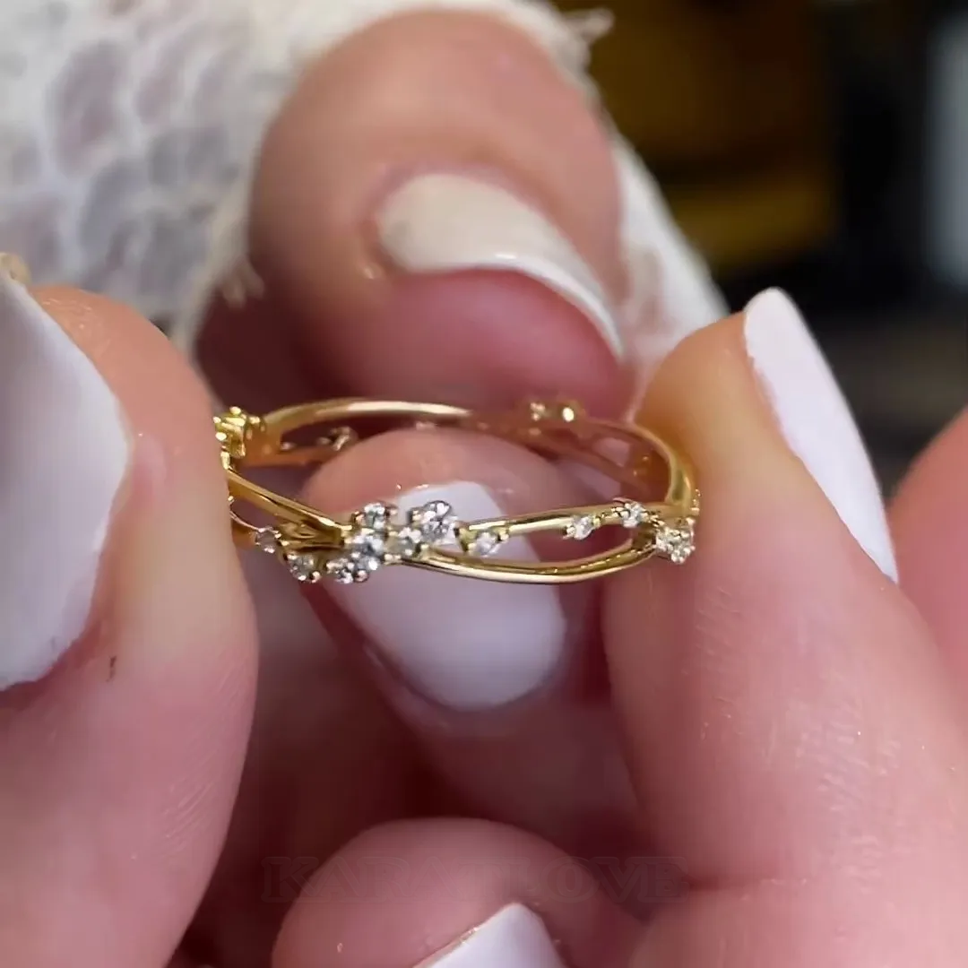 Bague empilable minimaliste en argent sterling 925 et or jaune avec diamant blanc de taille ronde