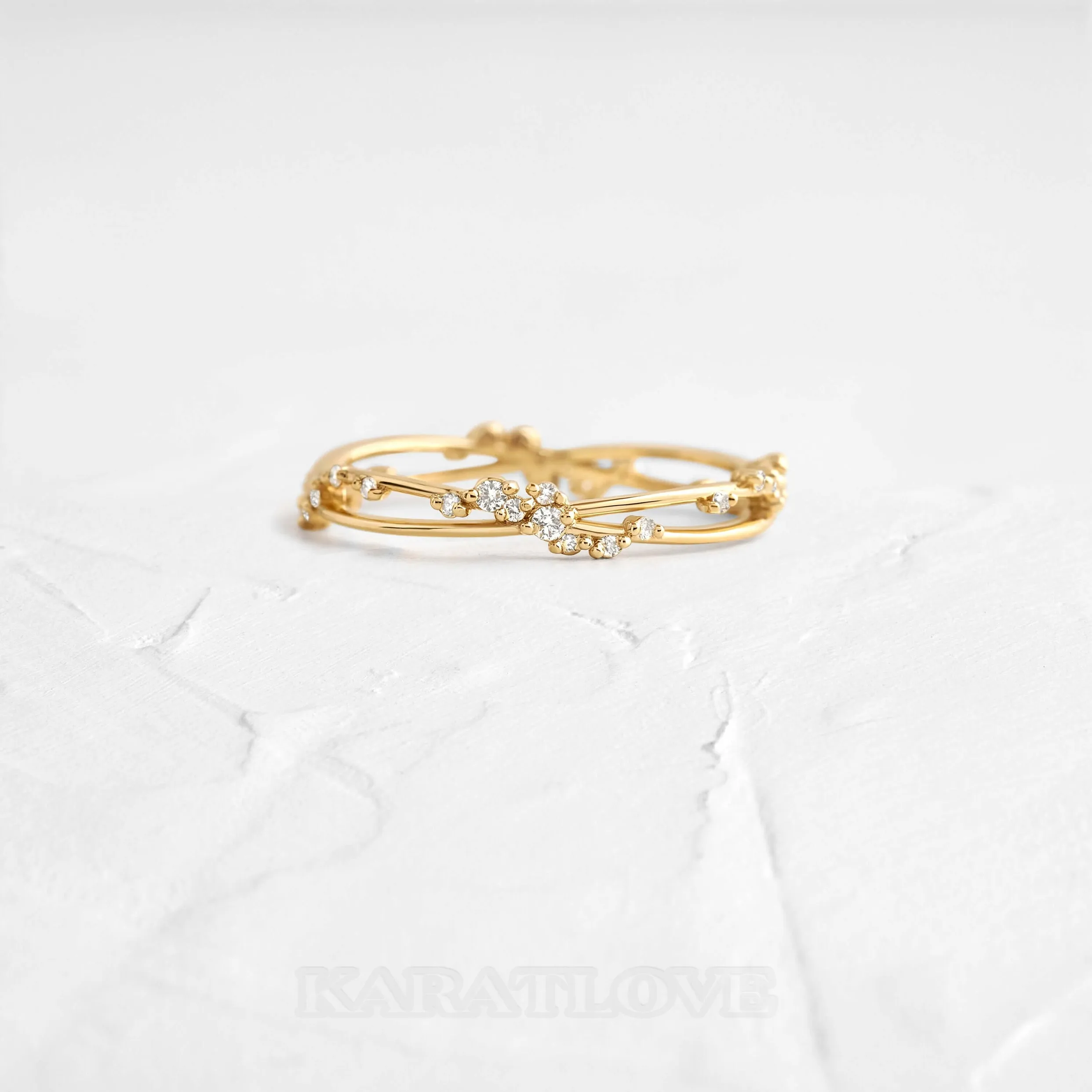 Bague empilable minimaliste en argent sterling 925 et or jaune avec diamant blanc de taille ronde