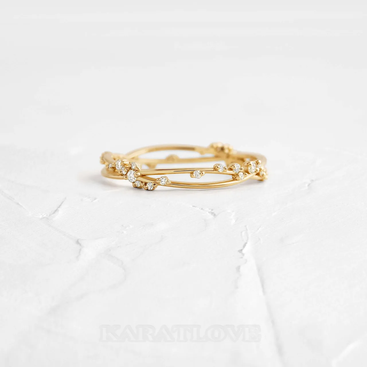 Bague empilable minimaliste en argent sterling 925 et or jaune avec diamant blanc de taille ronde