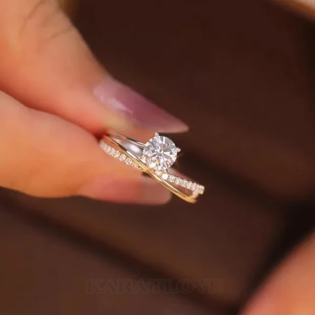 Bague de fiançailles en or jaune blanc et diamant rond en argent 925