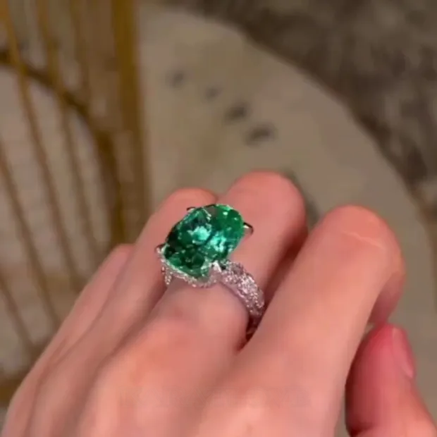 Bague de fiançailles en argent 925 art deco vert émeraude taille ovale