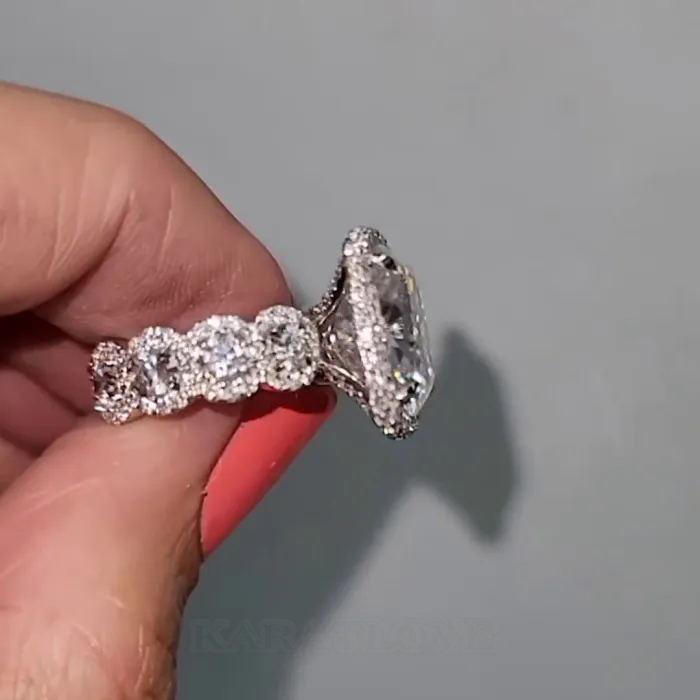 Bague de fiançailles en argent 925 avec halo en diamant blanc taillé en coussin