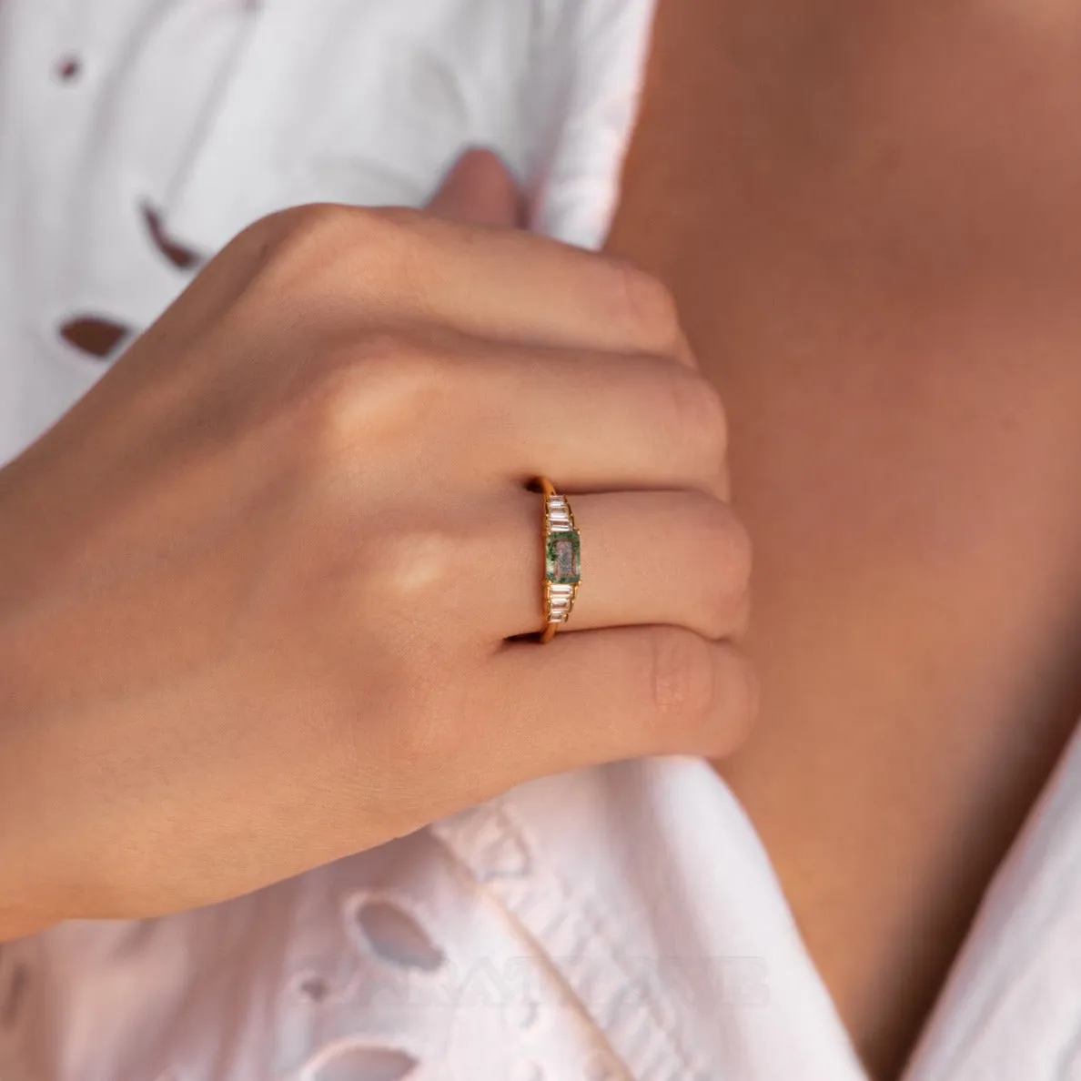 Bague de fiançailles minimaliste radiant cut peridot green agate 925 sterling silver yellow gold
