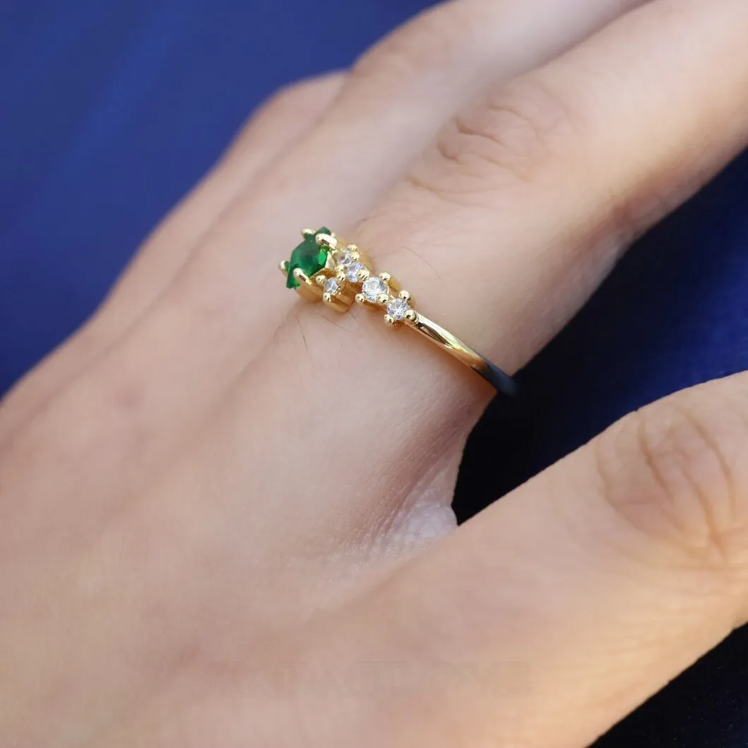 Bague de fiançailles minimaliste empilable en argent sterling 925 et or jaune, taille princesse, vert émeraude