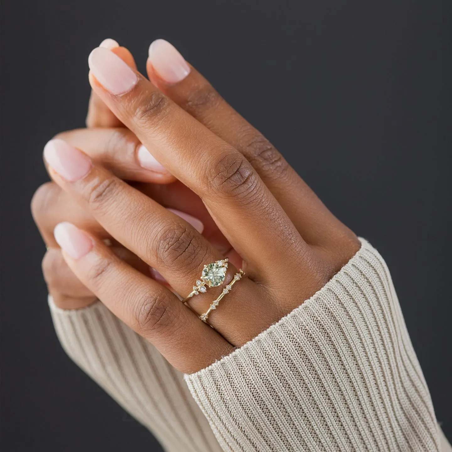 Bague de fiançailles classique en argent sterling et or jaune 925 avec péridot de taille ronde et de couleur verte
