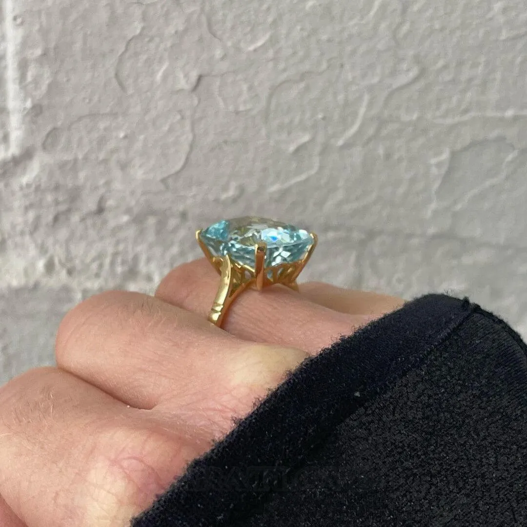 Bague de fiançailles solitaire en argent jaune et or avec aigue-marine taillée en coussin
