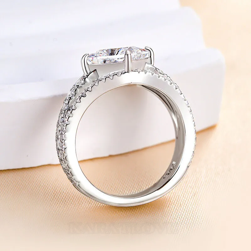Bague de fiançailles en argent sterling sertie d'un diamant de taille princesse