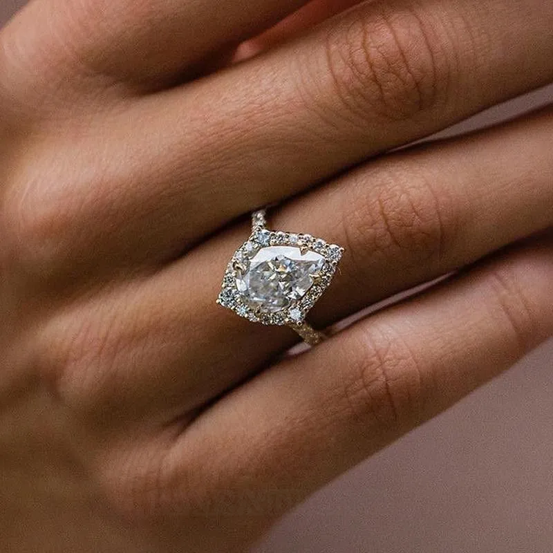 Bague de fiançailles en argent sterling sertie d'un diamant taillé en poire