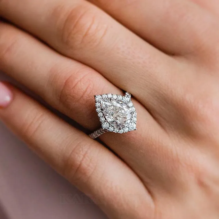 Bague de fiançailles en argent sterling sertie d'un diamant taillé en poire