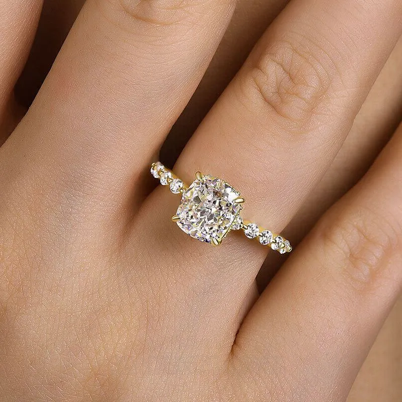 Bague de fiançailles en argent sterling sertie d'un diamant taillé en forme de coussin