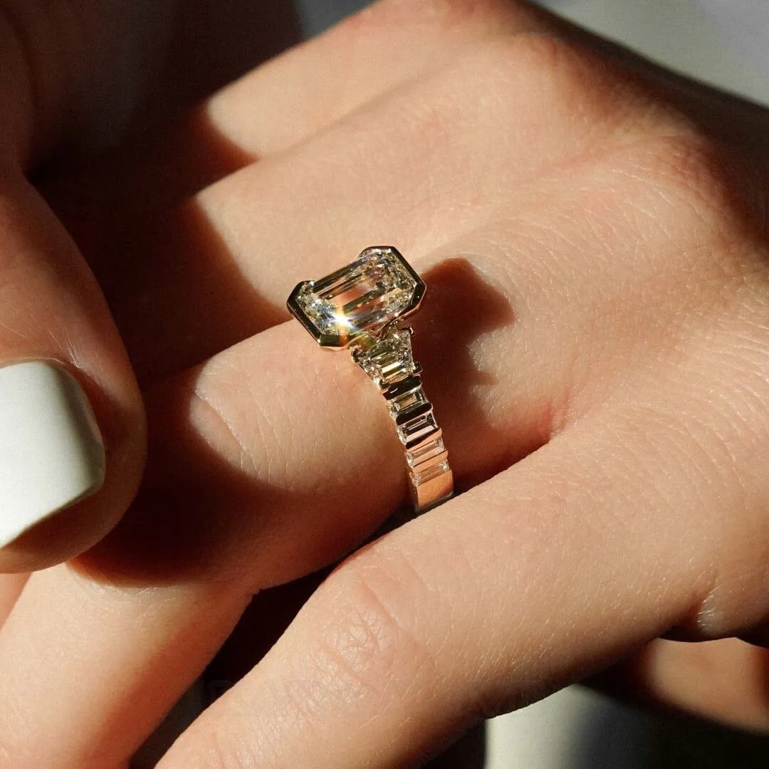 Bague de fiançailles à 3 pierres en argent sterling blanc et or jaune, diamant taille émeraude