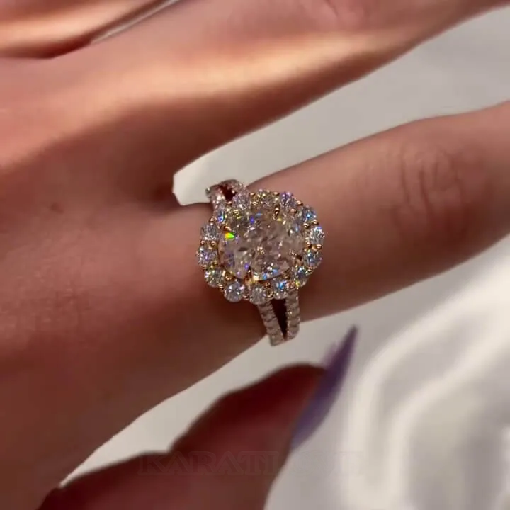 Bague de fiançailles en forme de halo en argent sterling et or rose, sertie d'un diamant ovale