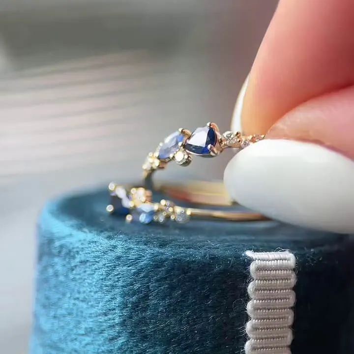 Bague de fiançailles saphir bleu en forme de poire en argent sterling et or jaune