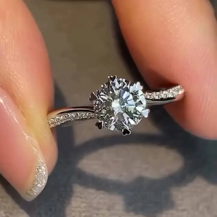 Bague de fiançailles classique en argent sterling blanc avec diamant rond