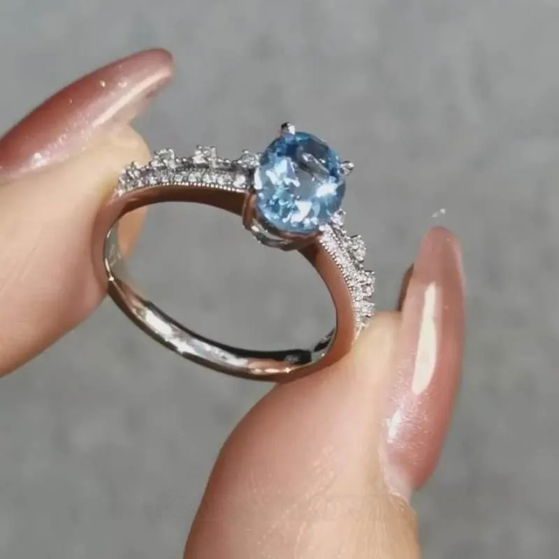 Bague de fiançailles en argent sterling avec aigue-marine bleue à taille ovale