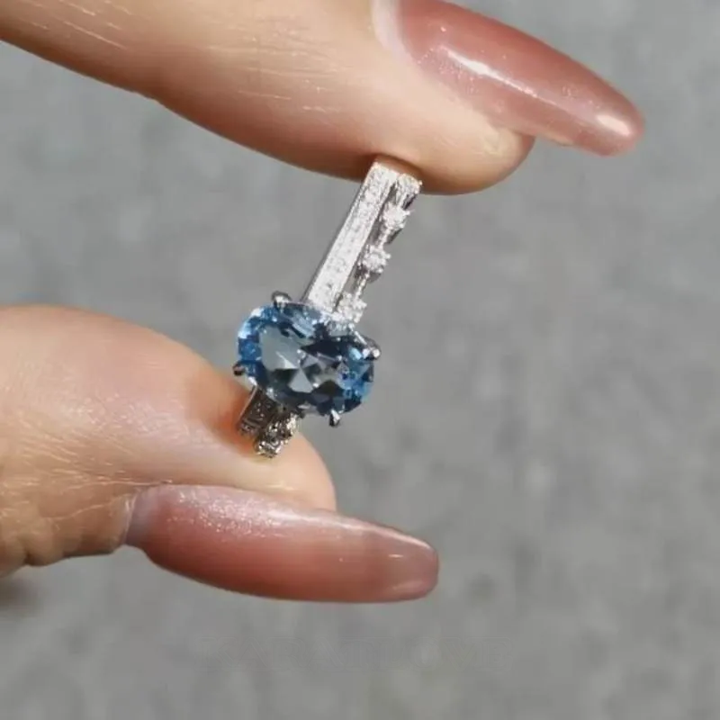 Bague de fiançailles en argent sterling avec aigue-marine bleue à taille ovale