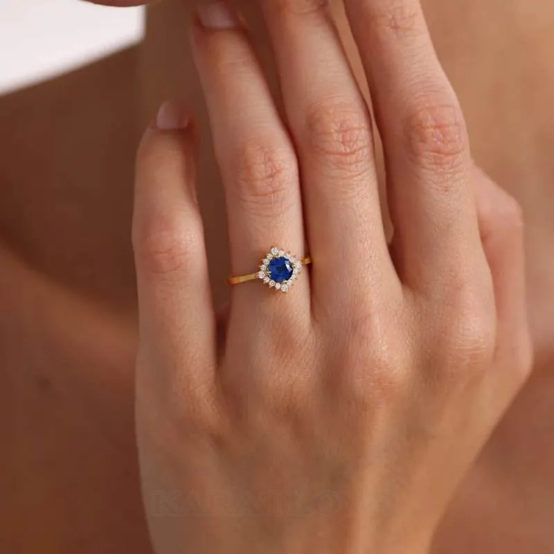 Bague de fiançailles halo en argent sterling et or jaune avec saphir bleu à taille ronde