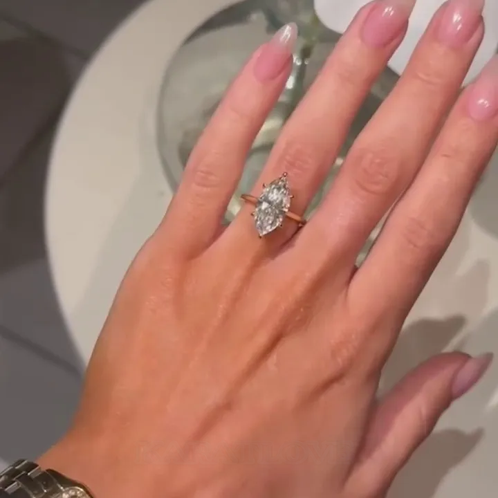 Bague de fiançailles en argent sterling et or jaune avec diamant taillé en marquise