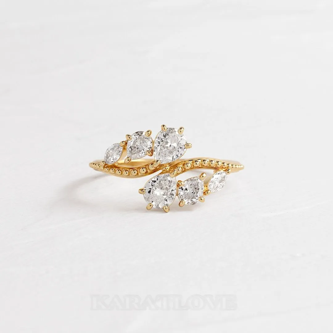 Bague de fiançailles en argent jaune et or blanc avec diamant taille poire