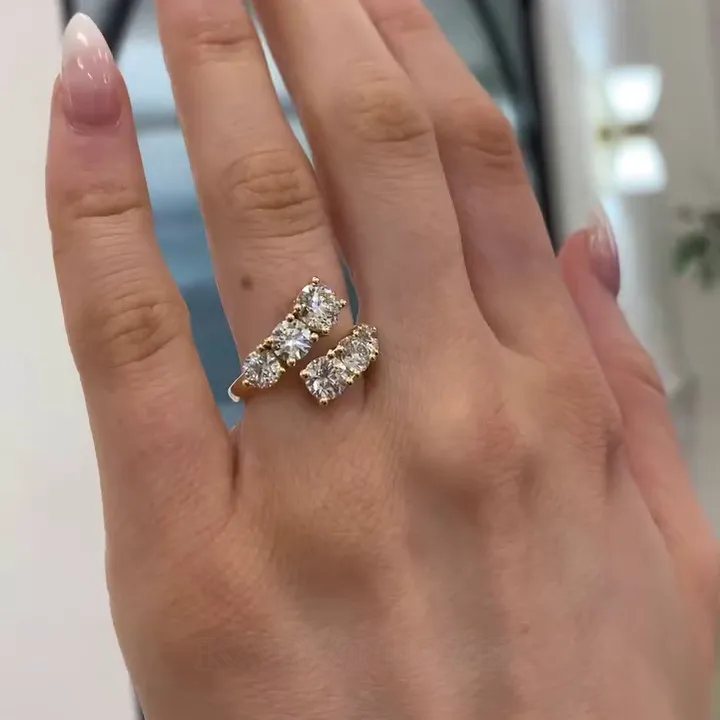 Bague de fiançailles en argent jaune blanc avec diamant rond