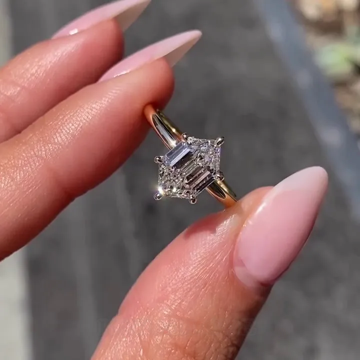 Bague de fiançailles solitaire en argent sterling et or jaune, diamant blanc de taille hexagonale