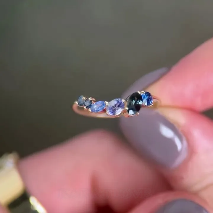 Bague de fiançailles en argent rose et saphir bleu à taille ovale
