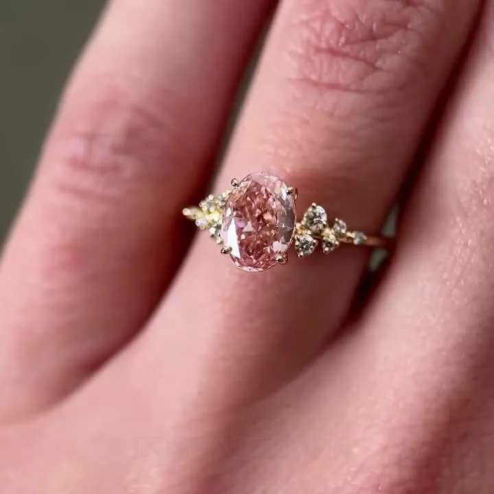 Bague de fiançailles en argent sterling et or jaune avec un diamant de taille ovale de couleur rose fantaisie