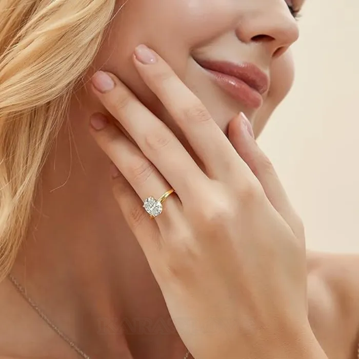 Bague de fiançailles solitaire en argent sterling blanc avec diamant ovale