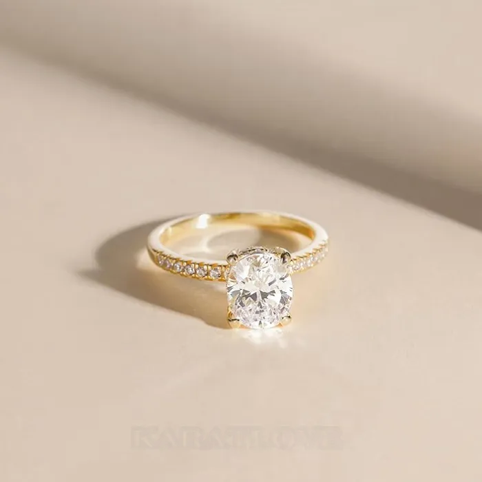 Bague de fiançailles classique en argent sterling blanc avec diamant ovale