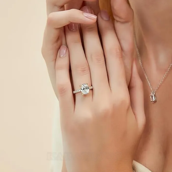 Bague de fiançailles classique en argent sterling blanc avec diamant ovale