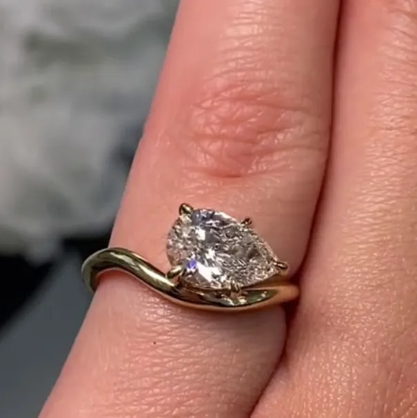 Bague de fiançailles solitaire en argent sterling 925 or jaune et diamant taille poire