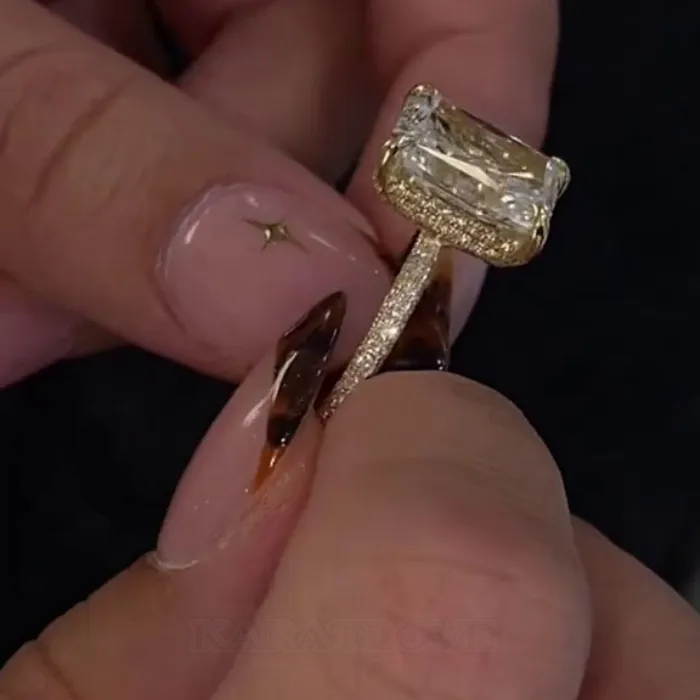 Bague de fiançailles à double halo caché en argent sterling 925 or jaune et diamant radiant