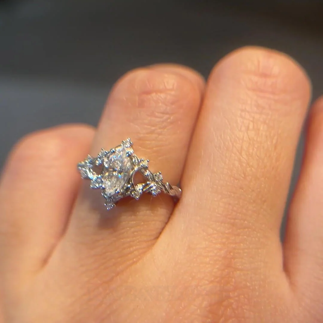 Bague de fiançailles Art Déco en argent sterling blanc et diamant taille marquise
