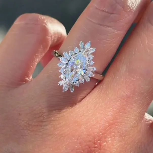 Bague de fiançailles en argent sterling blanc avec diamant taille marquise
