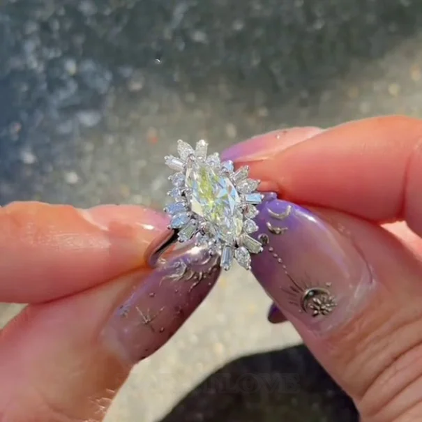 Bague de fiançailles en argent sterling blanc avec diamant taille marquise