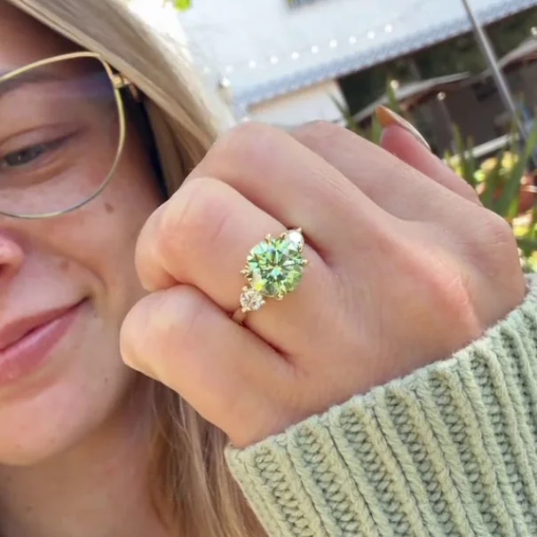 Bague de fiançailles en argent sterling vert péridot et couleur or jaune avec diamant taille ronde