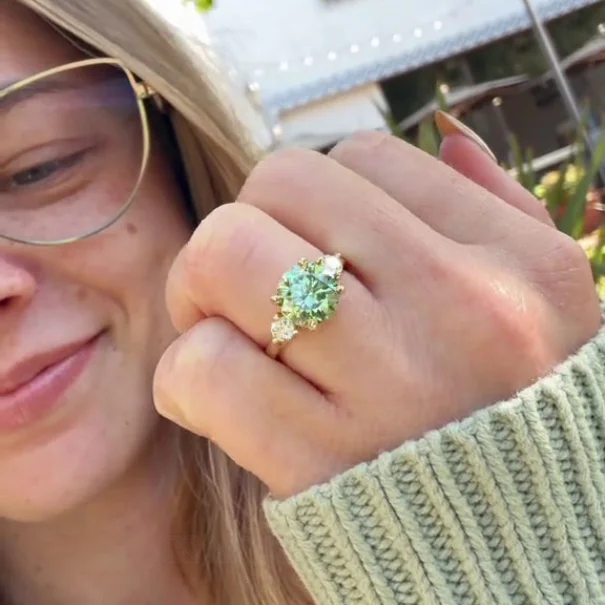 Bague de fiançailles en argent sterling vert péridot et couleur or jaune avec diamant taille ronde
