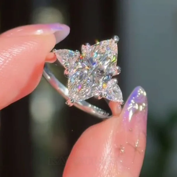 Bague de fiançailles en argent sterling blanc avec diamant taille marquise