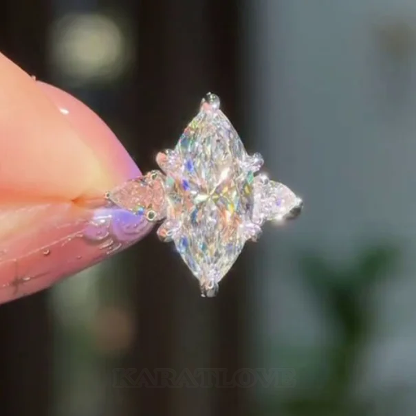 Bague de fiançailles en argent sterling blanc avec diamant taille marquise