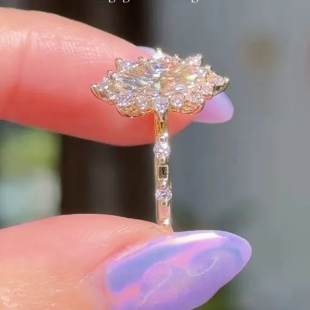 Bague de fiançailles en argent sterling blanc et couleur or jaune avec diamant taille marquise