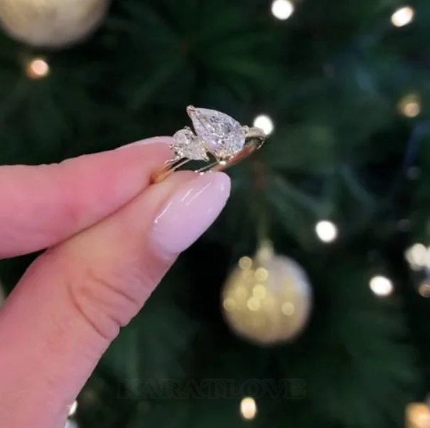 Bague de fiançailles en argent sterling blanc et couleur or jaune avec diamant taille poire