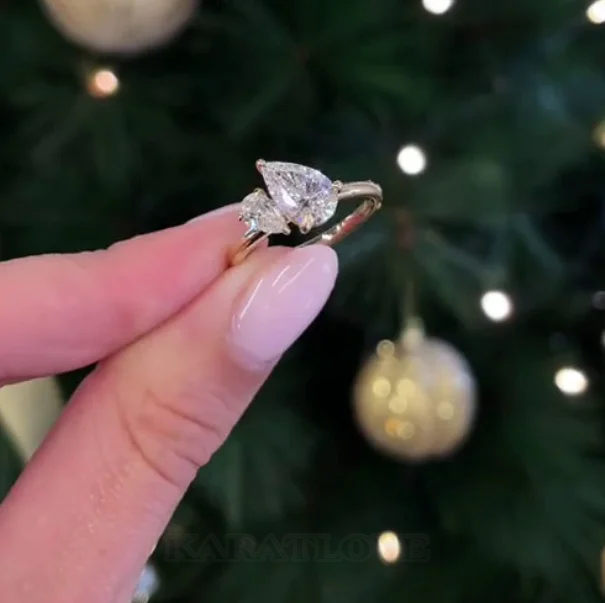 Bague de fiançailles en argent sterling blanc et couleur or jaune avec diamant taille poire