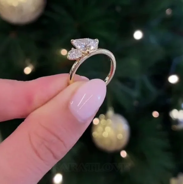 Bague de fiançailles en argent sterling blanc et couleur or jaune avec diamant taille poire