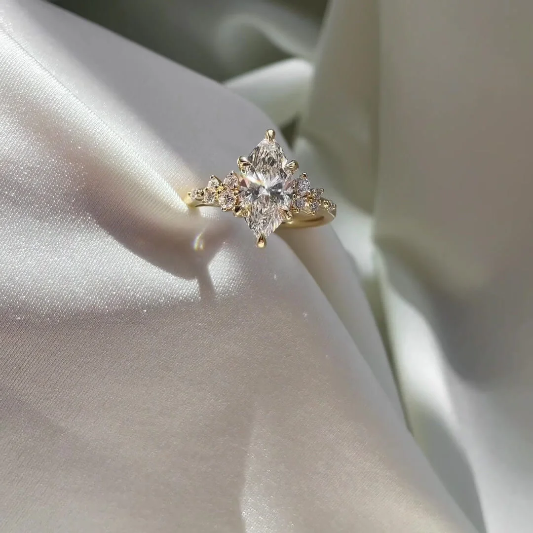 Bague de fiançailles en argent sterling blanc et or jaune avec diamant taille marquise