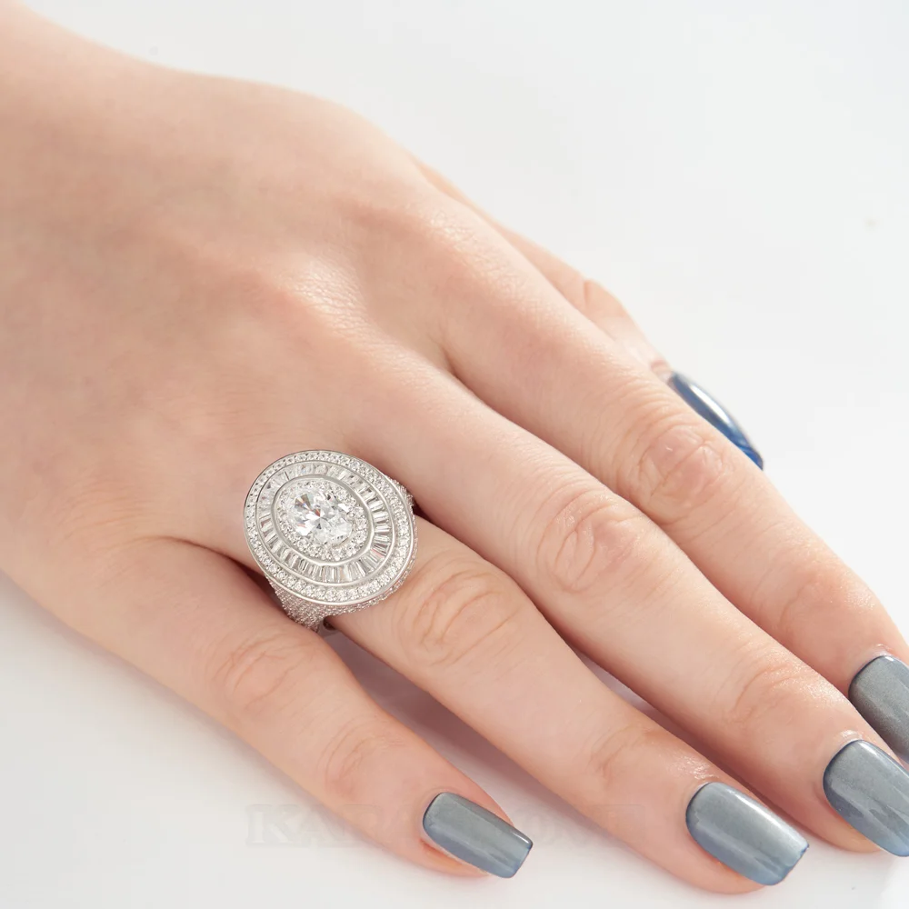 Bague de fiançailles en argent sterling avec halo en diamant blanc de taille ovale