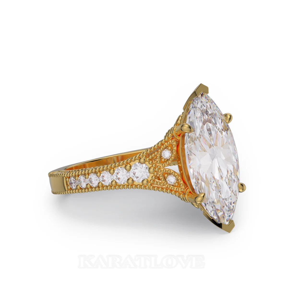 Bague de fiançailles en argent et or jaune avec diamant de taille marquise