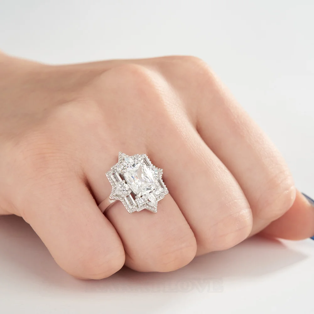 Bague de fiançailles en argent sterling blanc avec diamant taille coussin et halo