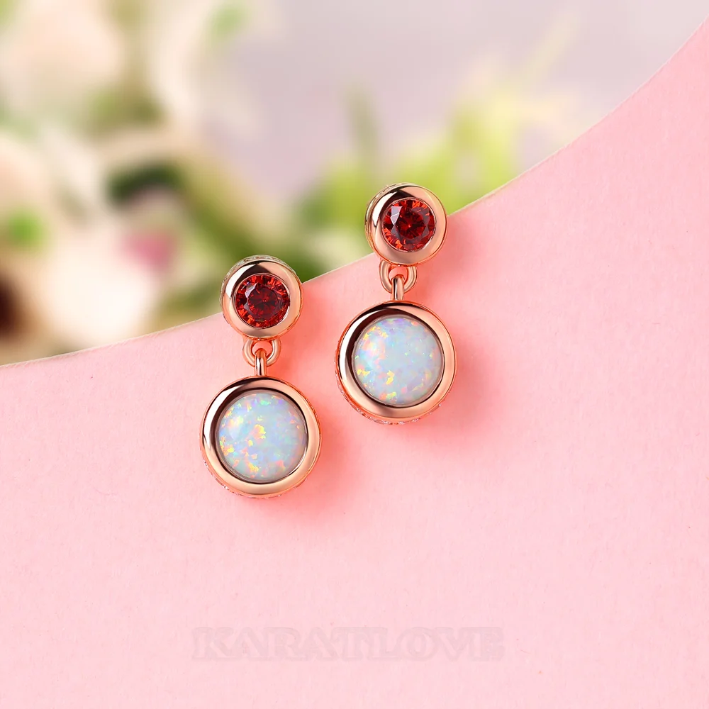 Boucles d'oreilles pendantes en argent sterling plaqué or rose avec opale taille ronde et rubis